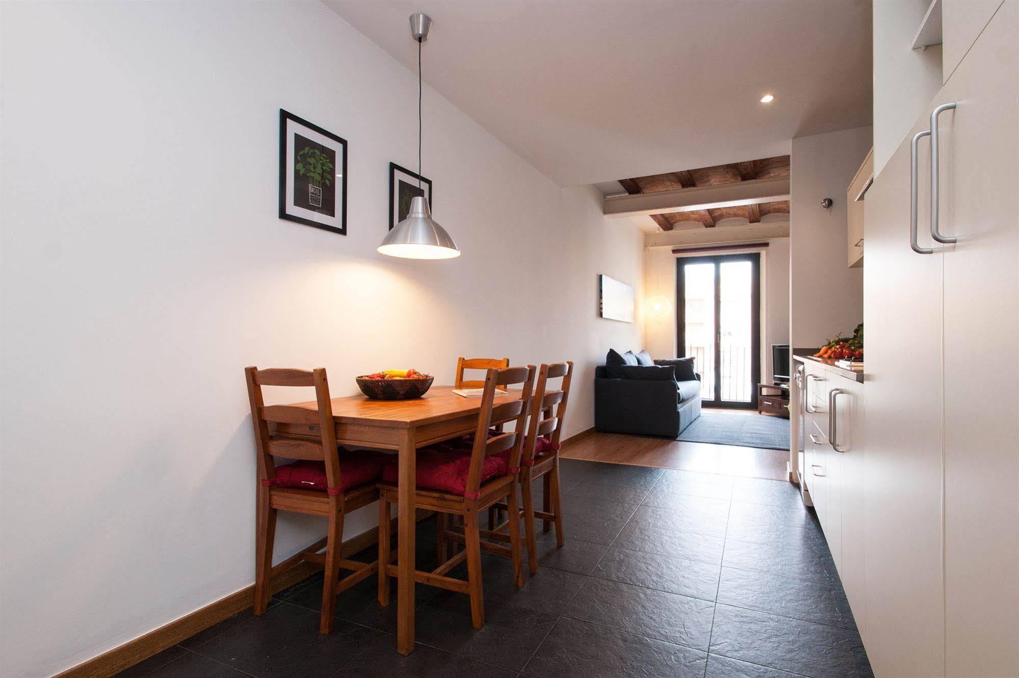 Apartment Short Group Liceu Serviced Barcelona